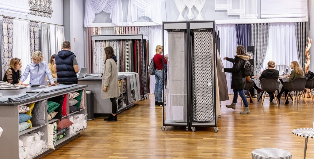 Showroom Warszawa Domoteka – odwiedzający