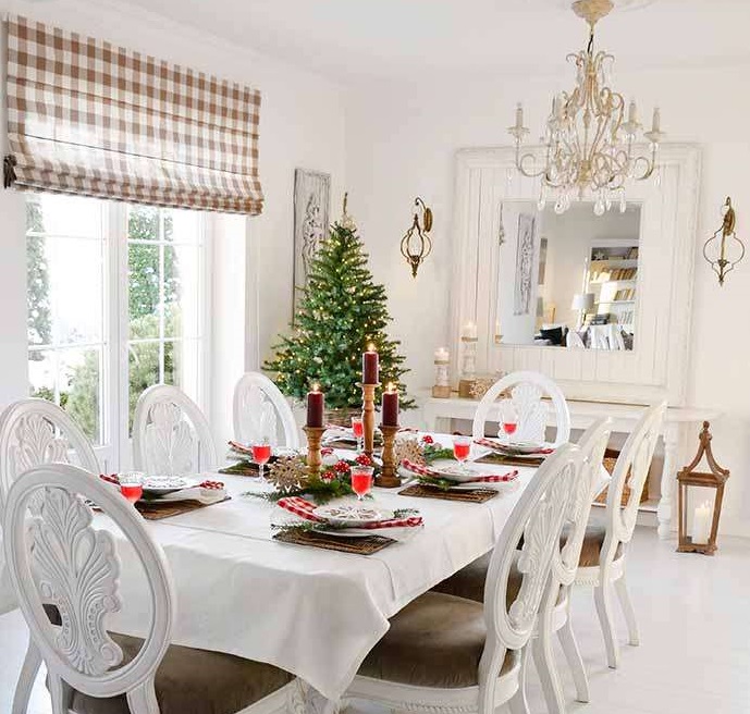 Ozdabiamy okna na zimę! Sposoby na barwne dekoracje okienne