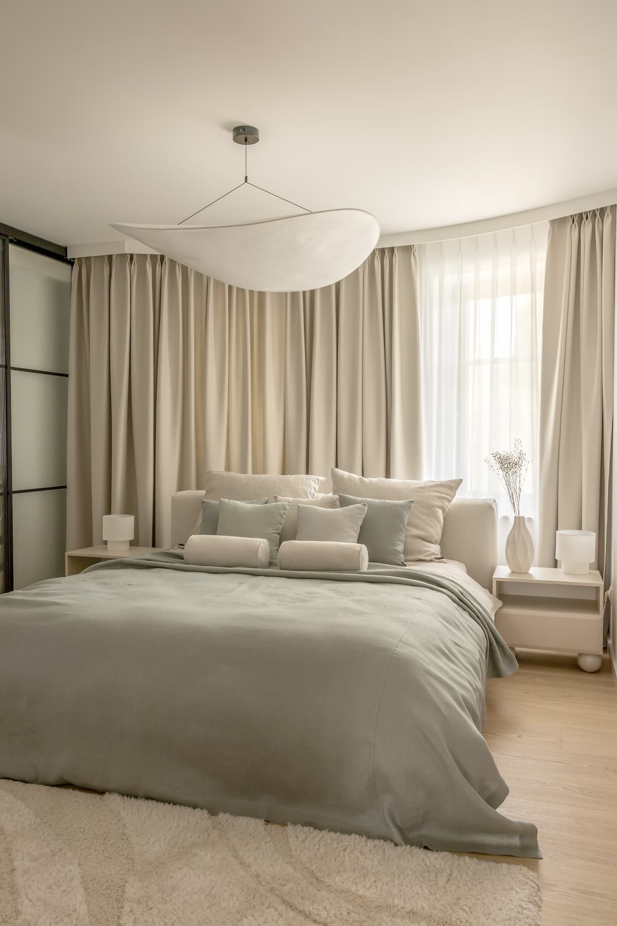 Najmodniejsze kolory zasłon na 2026 – ranking trendów