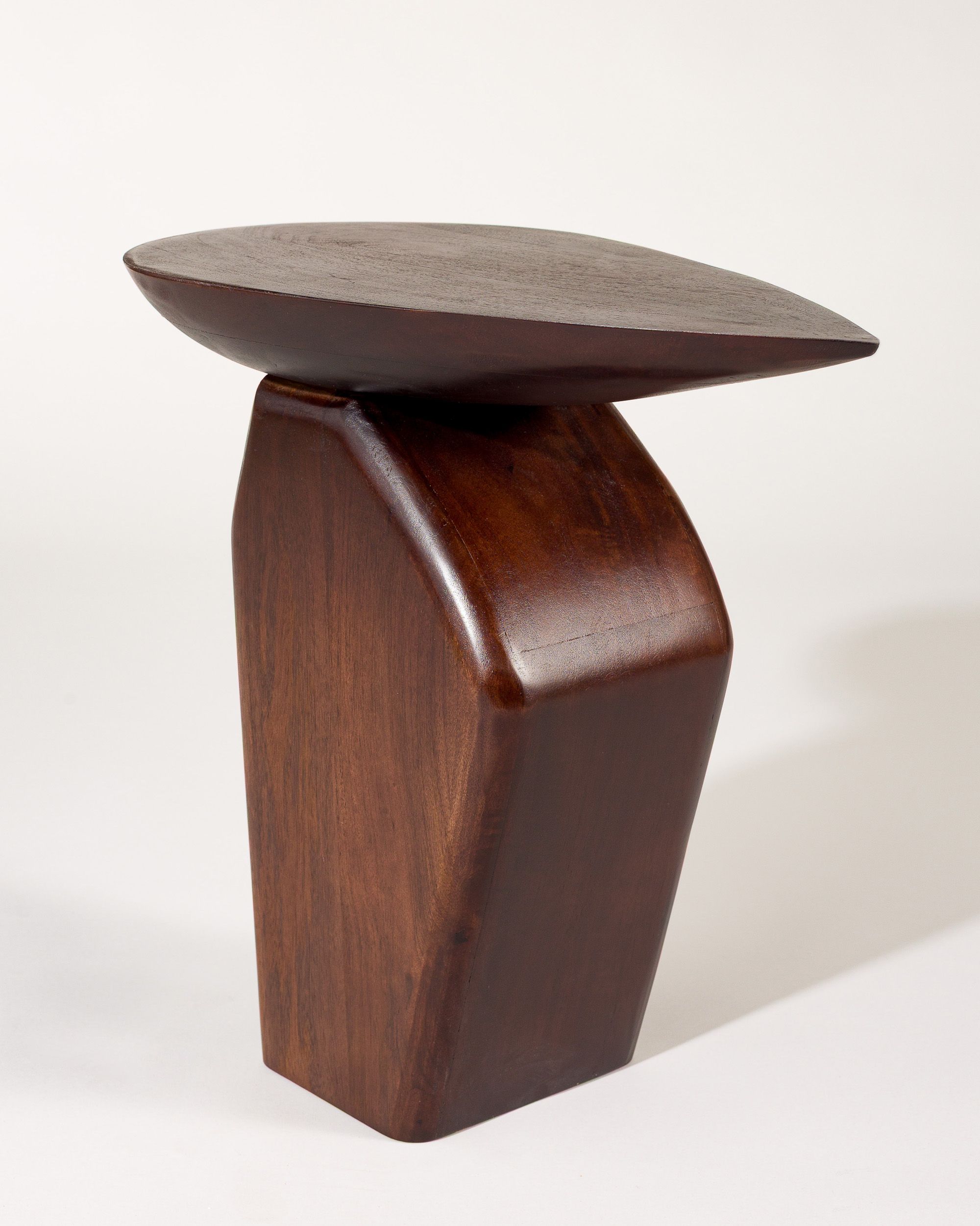 Stolik pomocniczy Matanuska 46×28×42 cm