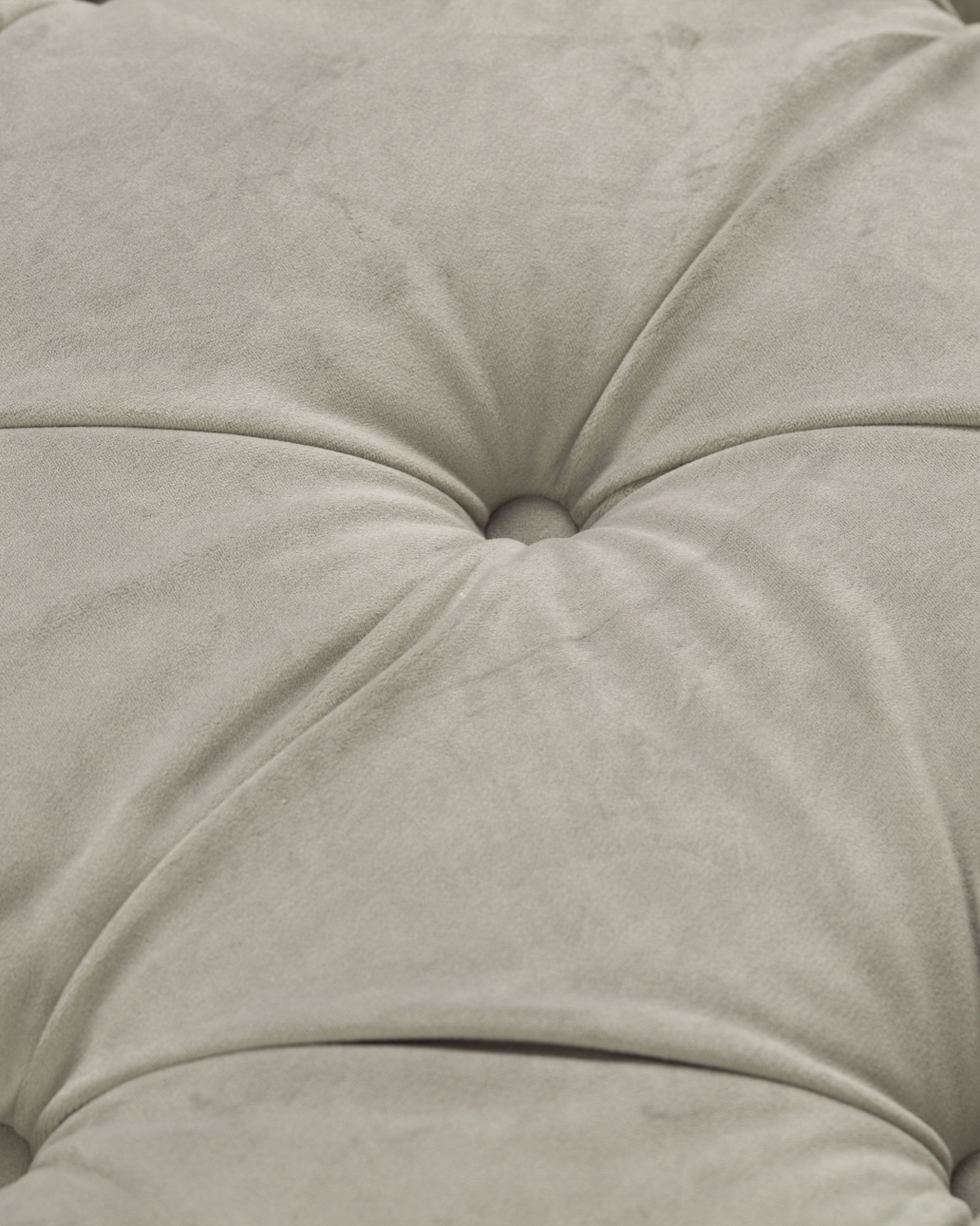 Sofa Chesterfield Glamour Velvet Light Grey 2-os. (hover)