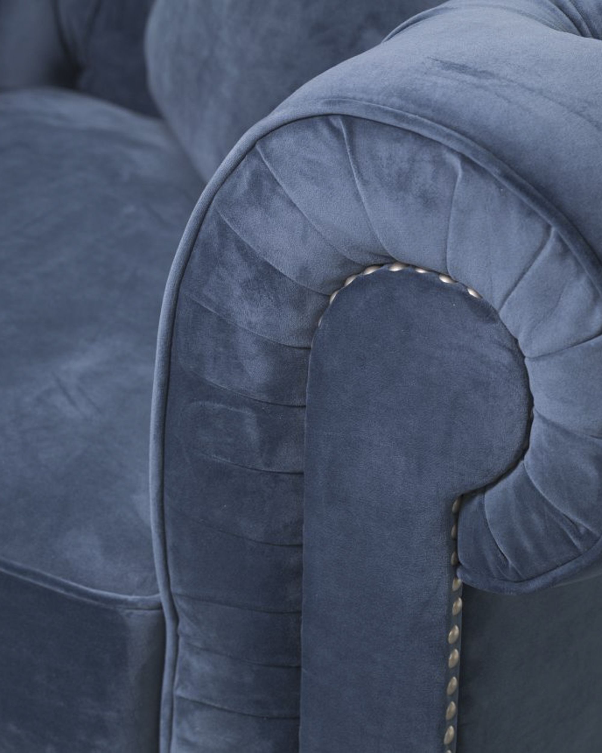 Fotel Chesterfield Classic Velvet Midnight 118x96x77cm (hover)