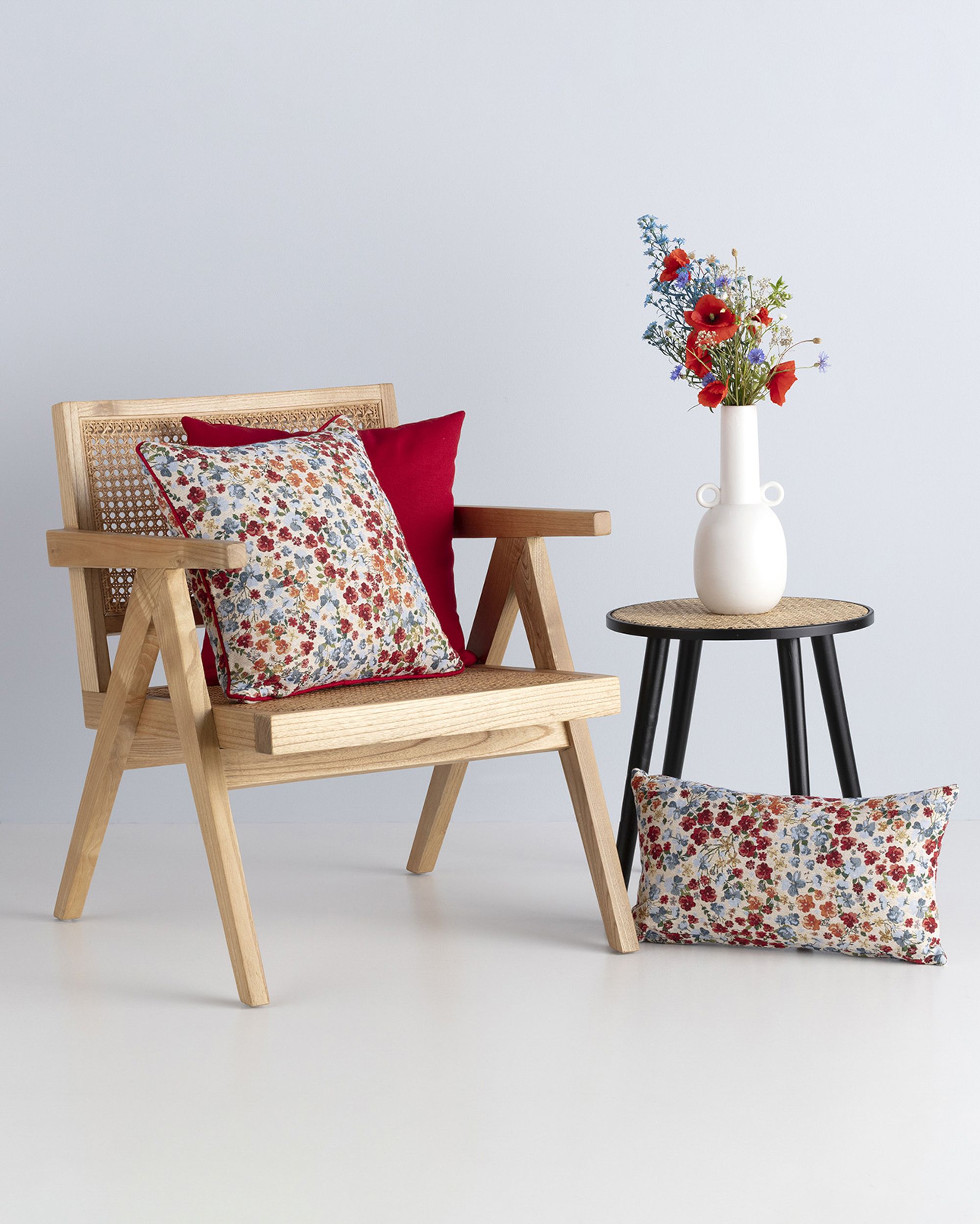 Zestaw poduszek do salonu Red Popy Flower (hover)