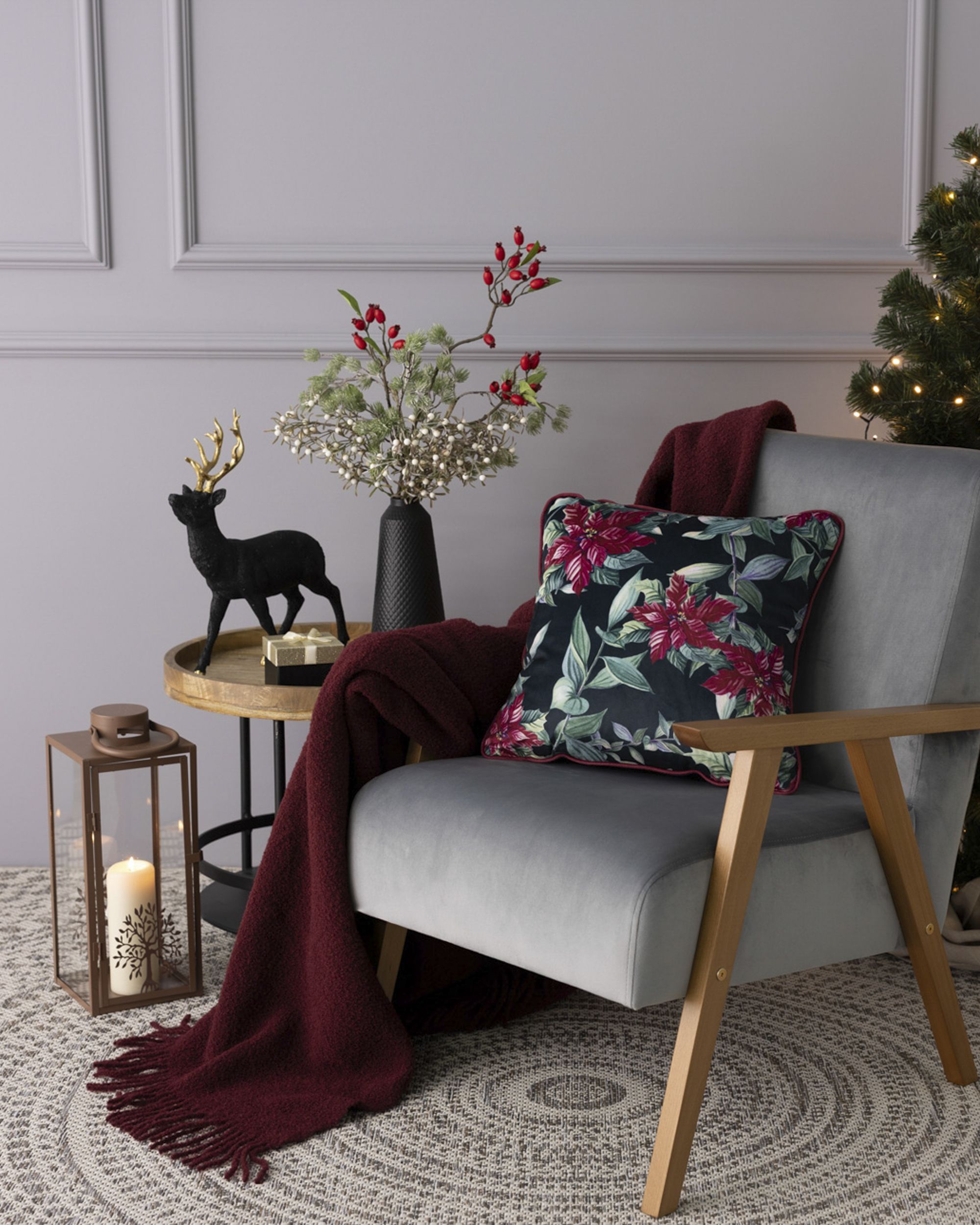 Poszewka na poduszkę Poinsettia Elegance 43x43 cm (hover)