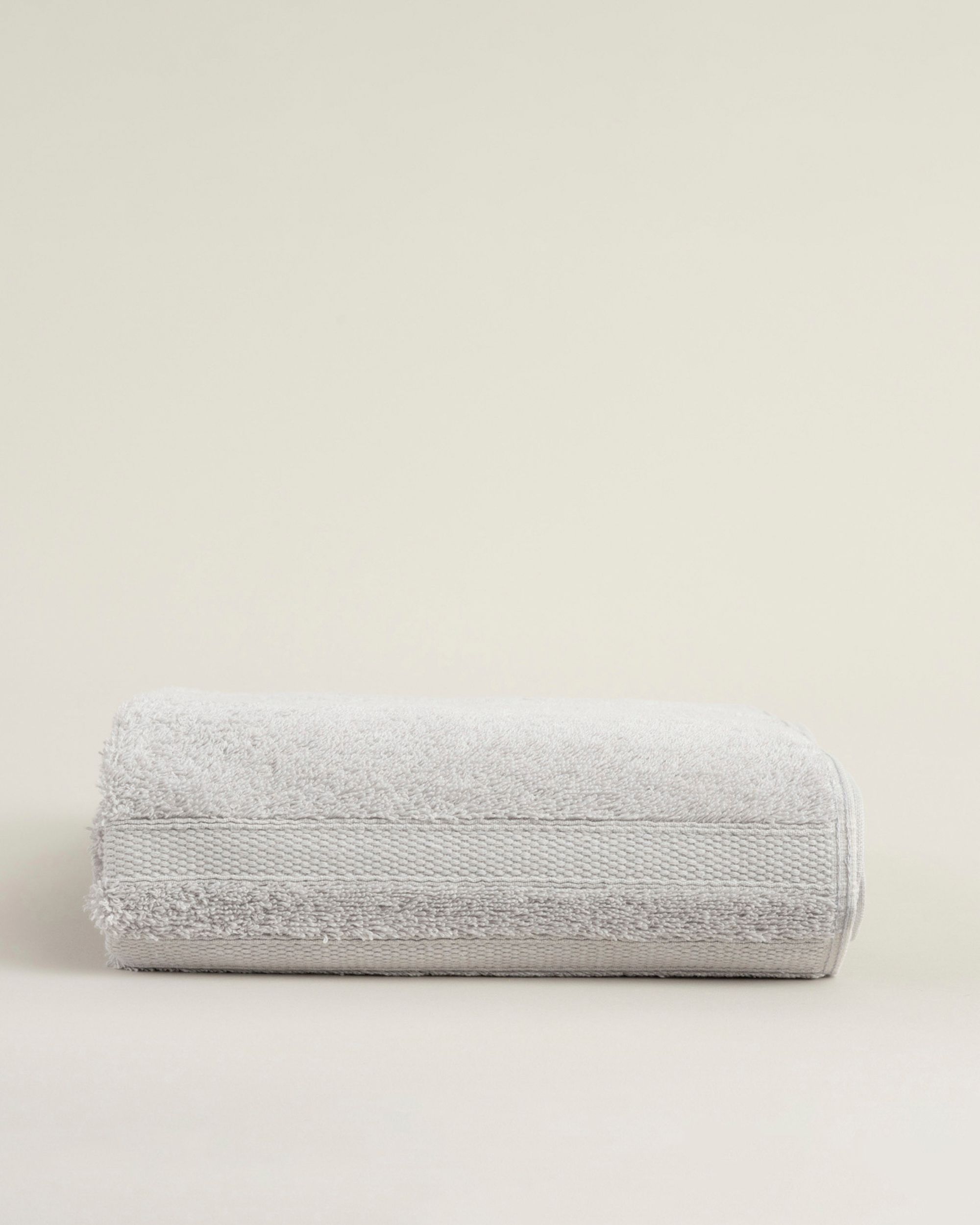Ręcznik Essence 50x90 cm light grey