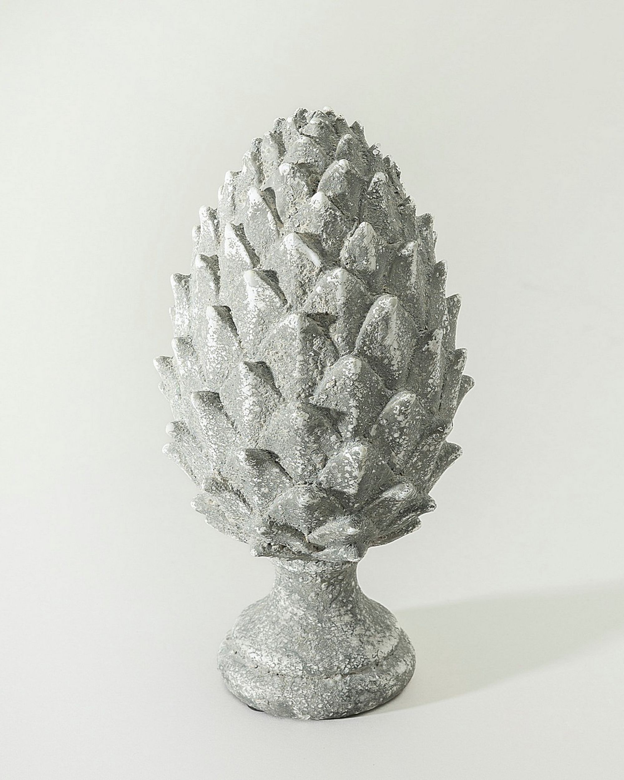 Figurka dekoracyjna Pinecone Grey 15x15x30 cm