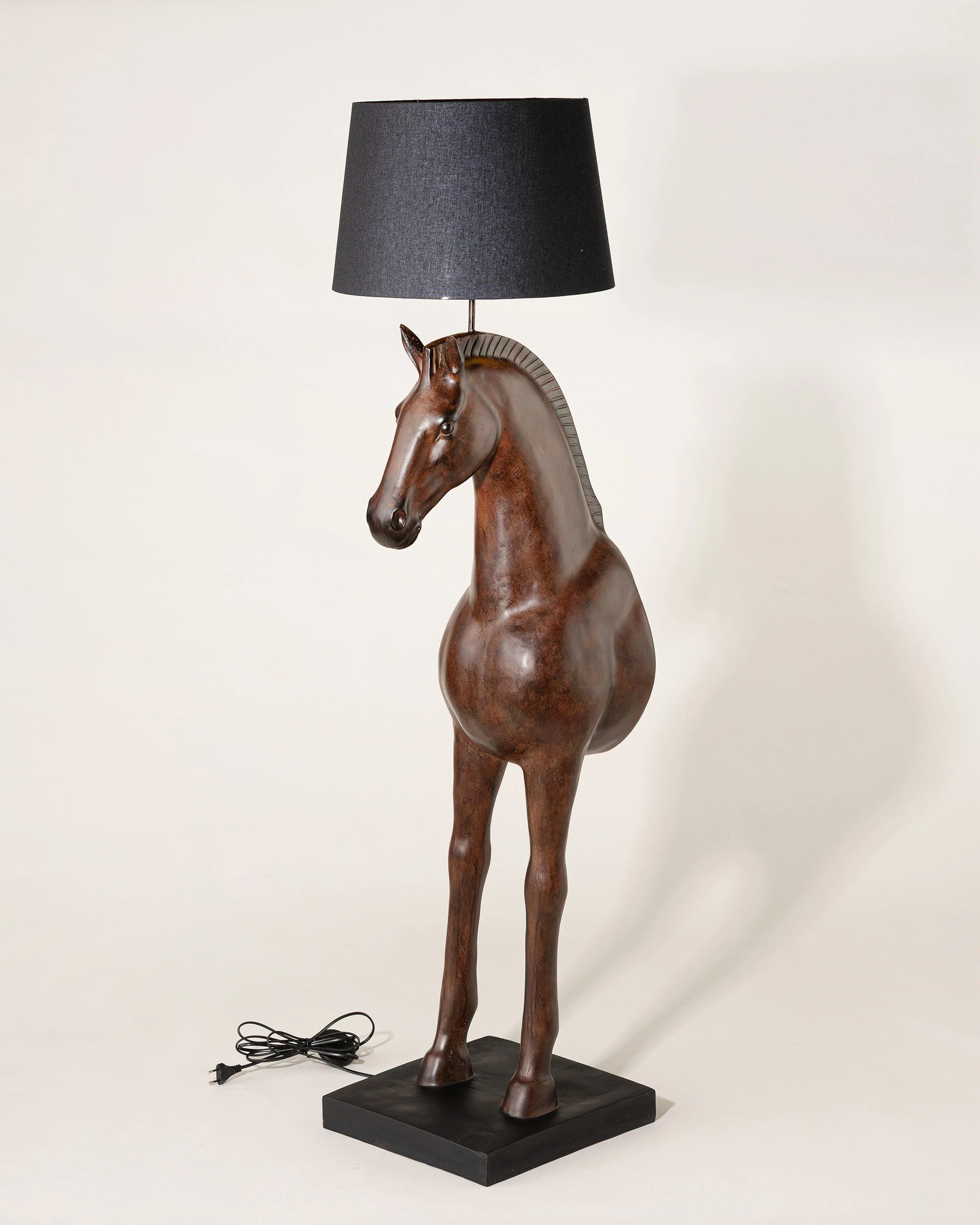 Lampa podłogowa Horse 47x40x155 cm